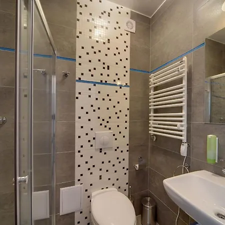 Bezowy I Nowoczesny Sun Seasons 24 W Szklarskiej Porebie By Renters 아파트 스클라르스카포렘바